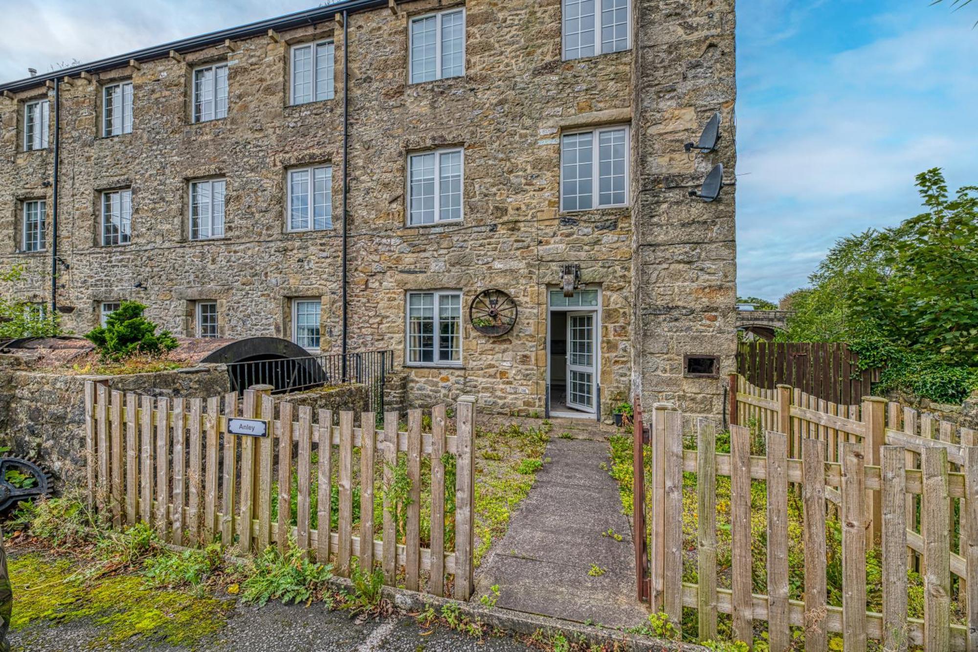 Bridge End Mill Apartments In Settle Bagian luar foto